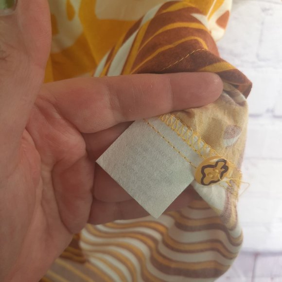 Vintage Jams World Hawaiian Printed Short Sleeve Shirt - Picture 9 of 14